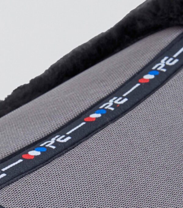 Premier Equine Close Contact Airtechnology Shockproof Wool GP/Jump Saddle Pad in Grey/Black Wool – view 6