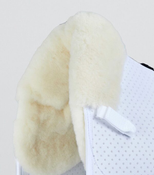 Premier Equine Close Contact Airtechnology Shockproof Wool Dressage Saddle Pad in White/Natural Wool – view 3
